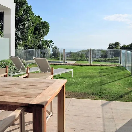 Golden Mile Townhouse, Pool & Sea Views Marbella