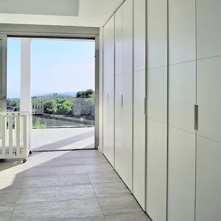 Golden Mile Townhouse, Pool & Sea Views Marbella