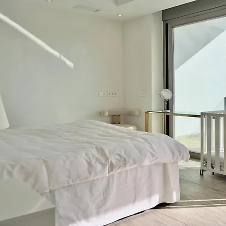 Golden Mile Townhouse, Pool & Sea Views Marbella