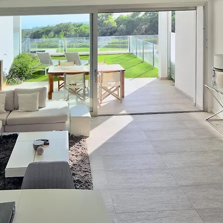 Golden Mile Townhouse, Pool & Sea Views