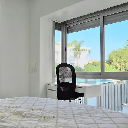 Casa vacanze Golden Mile Townhouse, Pool & Sea Views Marbella